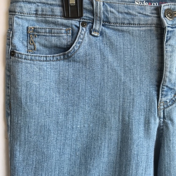 Style & Co. blue denim capris, size 12 - Picture 4 of 10